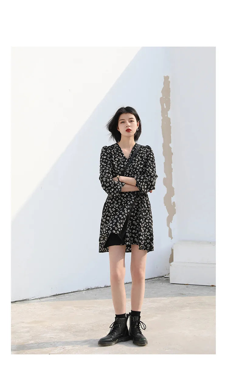 CHIC VEN New Women Dresses Long Sleeved Retro V-neck Black Floral Female Dress Elastic Waisted Lace Up Spring Summer 2026