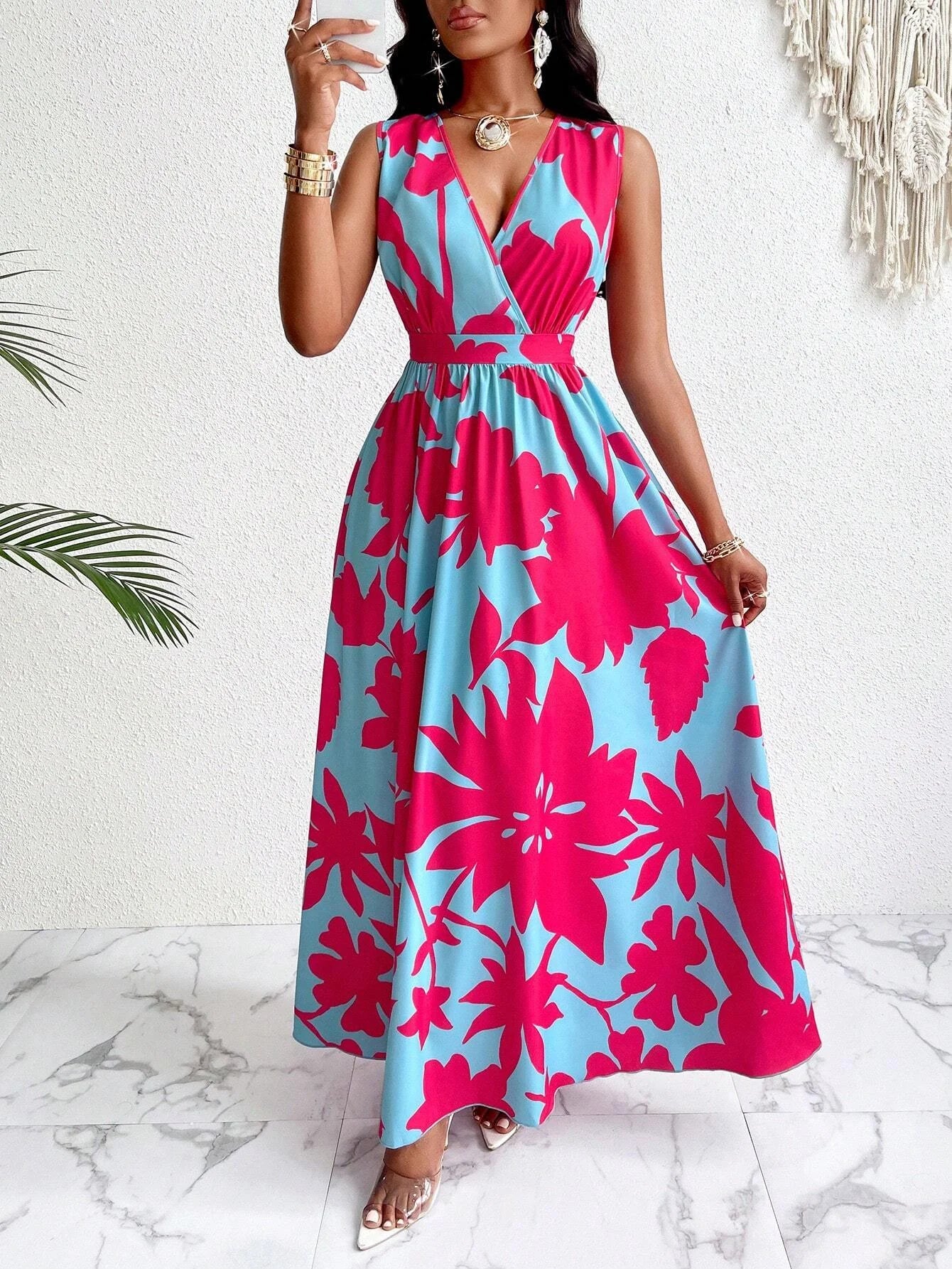 Vintage color contrast sleeveless V-neck dress, unique print interpretation elegant style