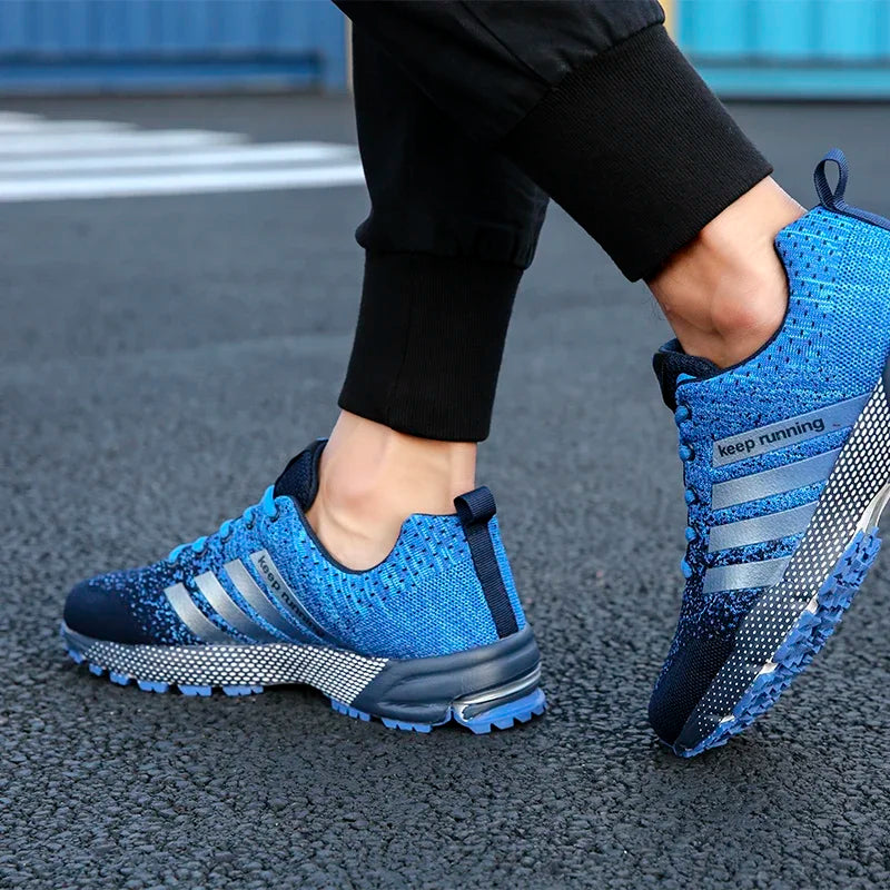New men's and women's flying mesh surface spring summer breathable casual sports shoes flat vulcanized couple running big size48