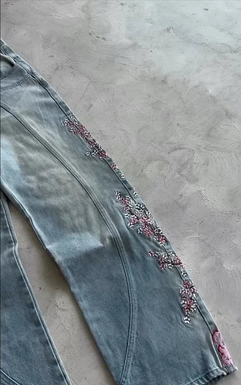 Vintage Cherry Blossom Black Knight Embroidery Jeans Y2k Retro Baggy Straight Denim Pants Blue Wash Jean Men Clothing Streetwear