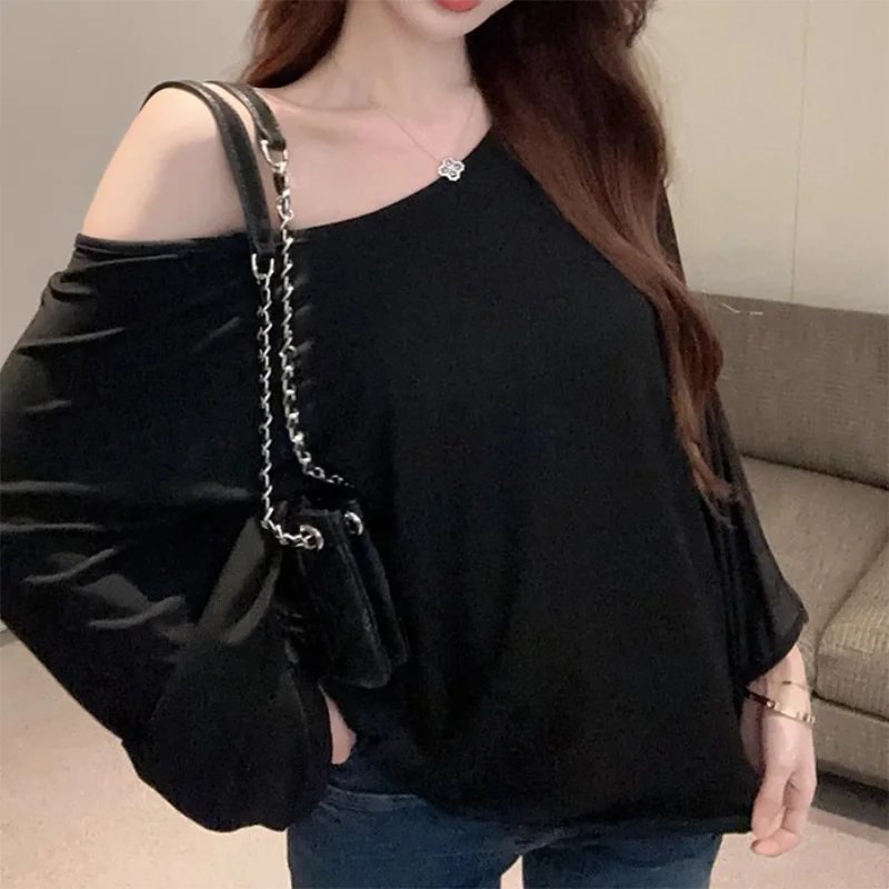 Solid Oversized T-shirt for Women's Casual Loose Top Fashion Bat Sleeves Simple Sexy Off Shoulder Korean Baggy T shirts Autumn