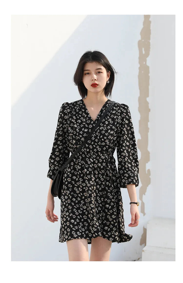 CHIC VEN New Women Dresses Long Sleeved Retro V-neck Black Floral Female Dress Elastic Waisted Lace Up Spring Summer 2026