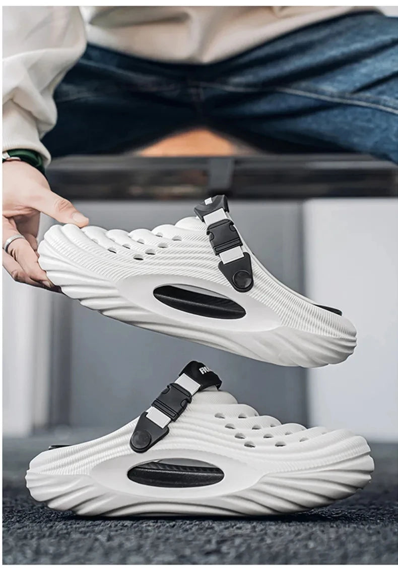 New Couple Models Hole Shoes Summer Women's Sandals Beach Lightweight Men's Slippers Baotou Waterproof Sandals Slippers Men