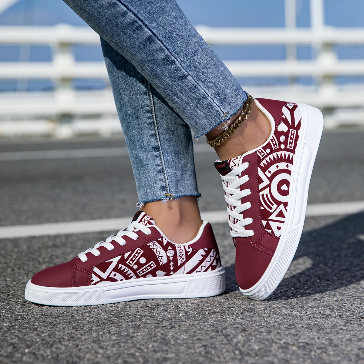 YRZL Womens Casual Sneakers Lightweight Skateboard Shoes for Men Soft Sole Comfortable Walking Shoes Unisex Fashion Sneakers