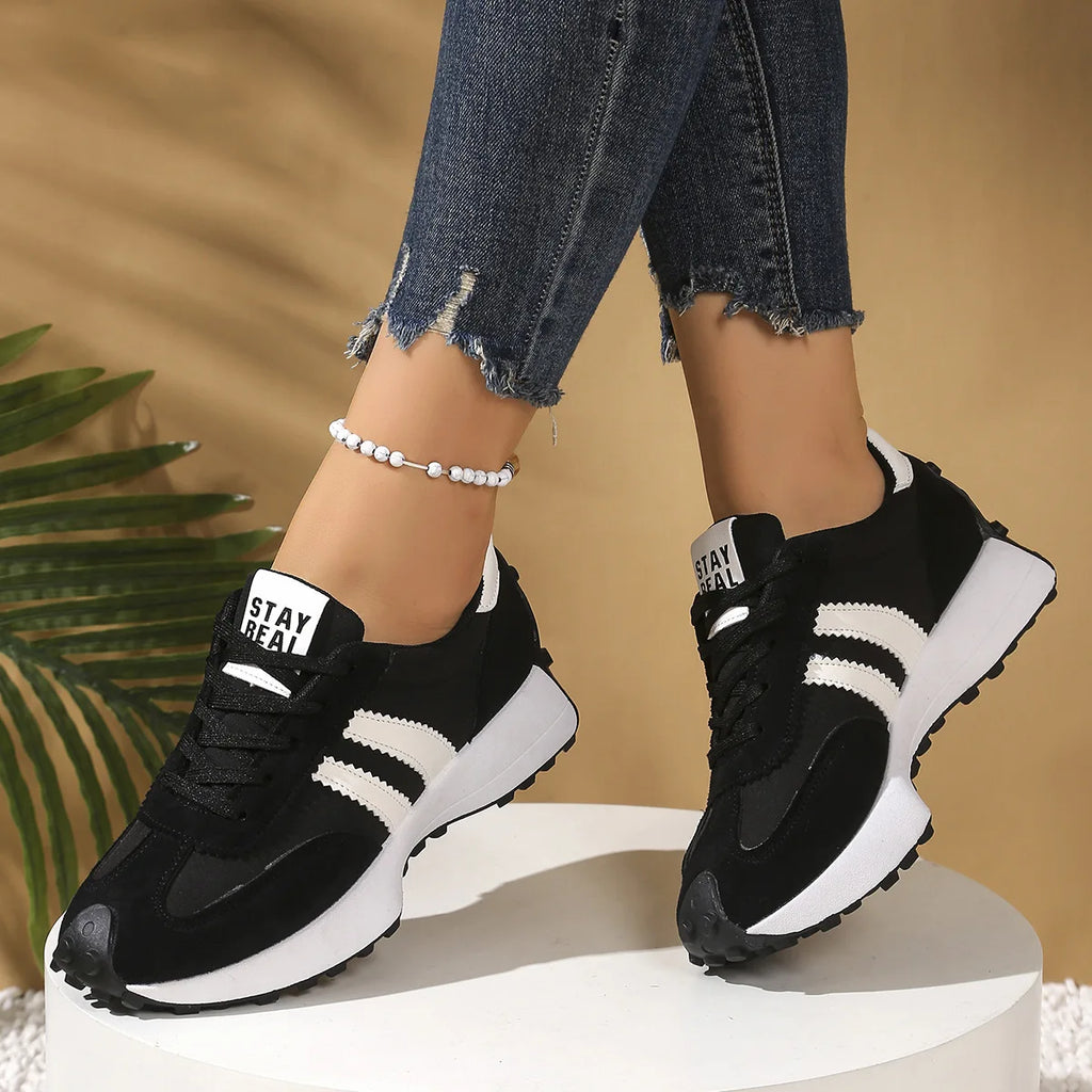 New 2025 Women Chunky Sneakers Platform Casual Fashionable Sneakers Lightweight Soft Bottom Running Shoes Summer Mesh Sneakers
