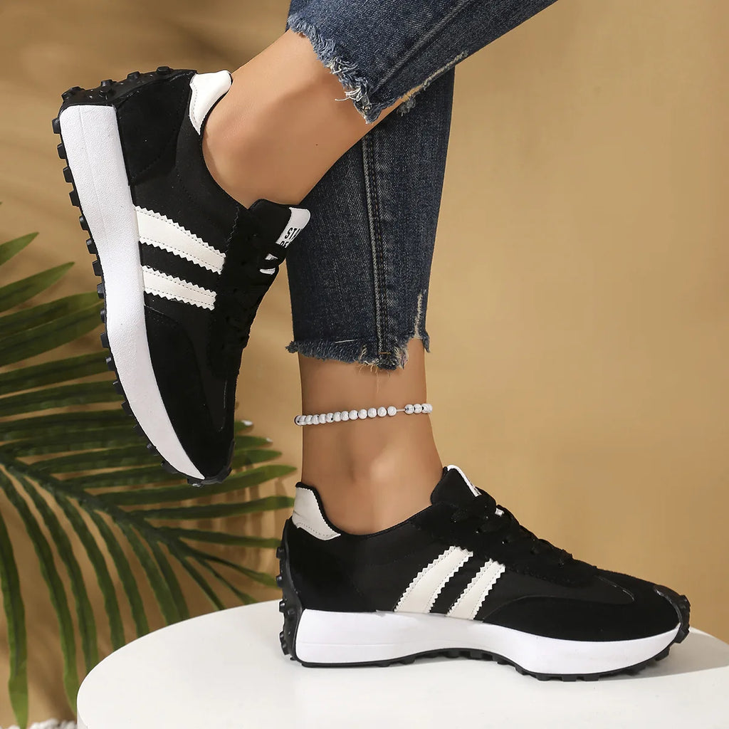 New 2025 Women Chunky Sneakers Platform Casual Fashionable Sneakers Lightweight Soft Bottom Running Shoes Summer Mesh Sneakers