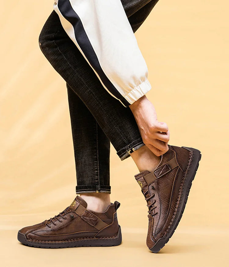 CLOHOO Handmade Men's High-Top Sport Casual Boots Breathable Outdoor Wear with Extended Size Options Classic Ankle Boots