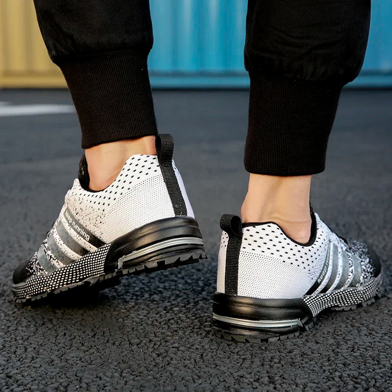 New men's and women's flying mesh surface spring summer breathable casual sports shoes flat vulcanized couple running big size48