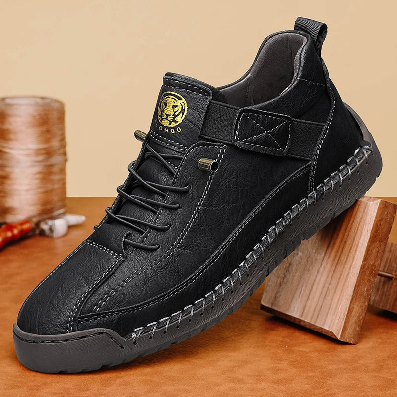 CLOHOO Handmade Men's High-Top Sport Casual Boots Breathable Outdoor Wear with Extended Size Options Classic Ankle Boots