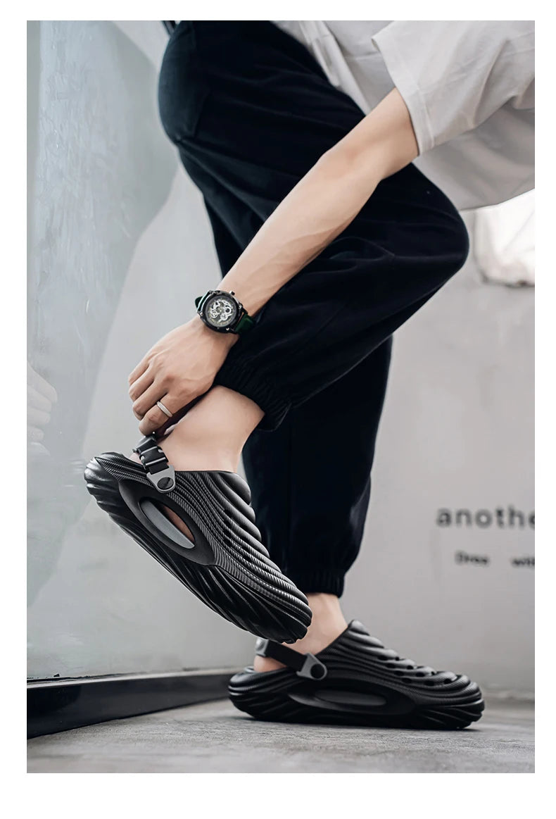 New Couple Models Hole Shoes Summer Women's Sandals Beach Lightweight Men's Slippers Baotou Waterproof Sandals Slippers Men