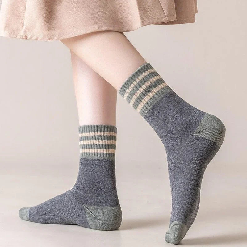 10 pairs of winter warm socks with cold resistant warm retro sweat absorbing odor proof mid tube socks for winter