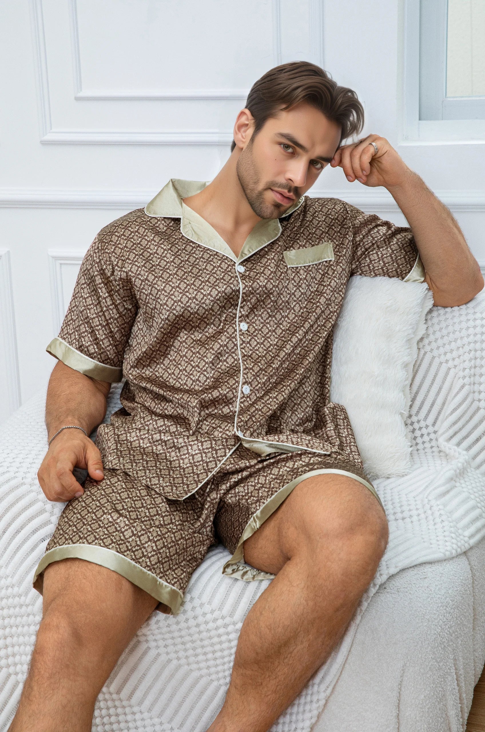 2pcs Men's Geometric Print Pajama Set Stylish Brown Short-Sleeve Shirt with Elastic Waist Shorts Comfortable Polyester Sleepwear