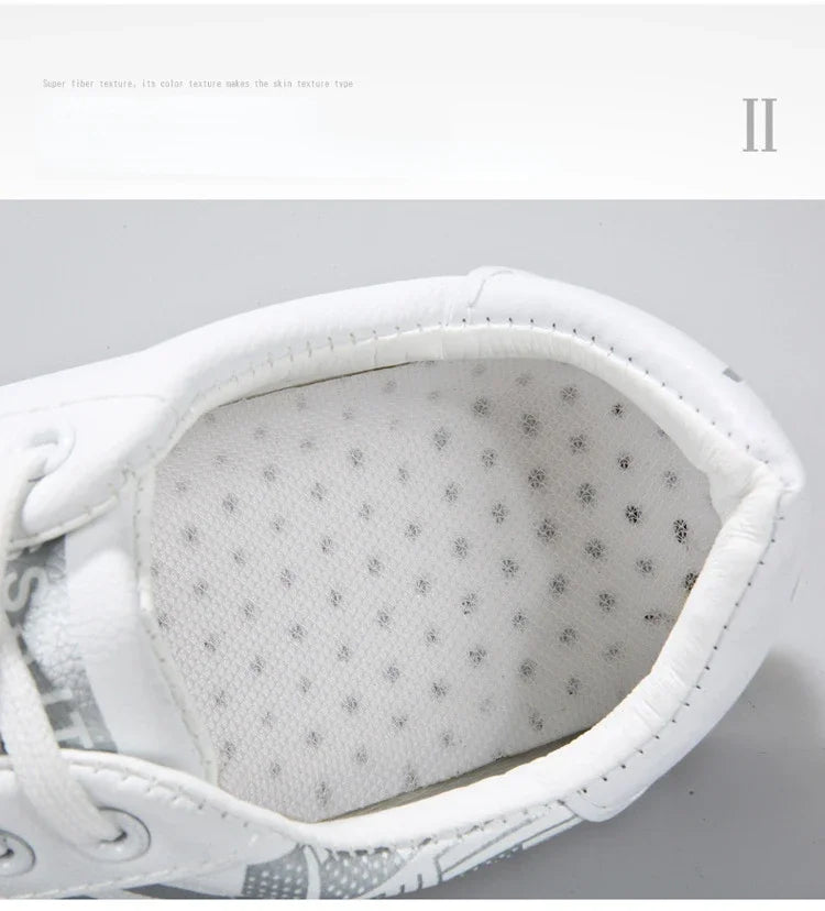 Summer Men Sneakers Casual Vulcanized Shoes Lightweight Breathable Flat White Luxury Shoes for Men Tenis Shoes Tênis Masculino