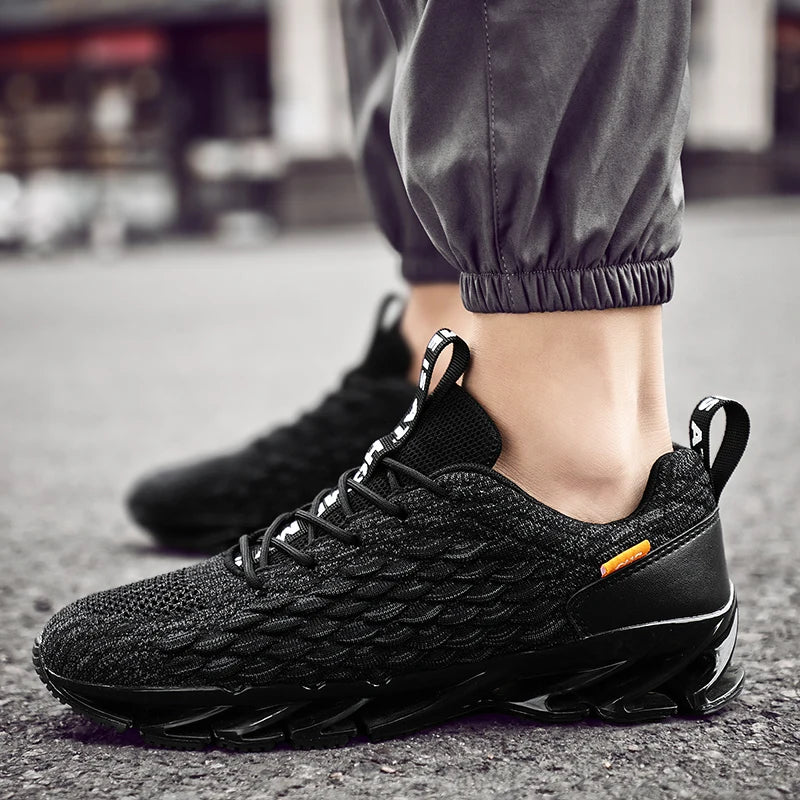 Men Running Shoes Non Slip Breathable Fashionable Outdoor Lightweight Lace Up Wear-resistant Casual Walking Shoes for Men