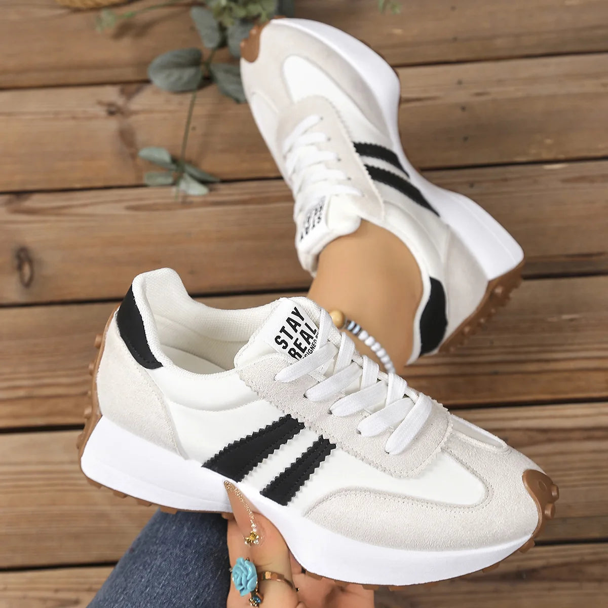 New 2025 Women Chunky Sneakers Platform Casual Fashionable Sneakers Lightweight Soft Bottom Running Shoes Summer Mesh Sneakers