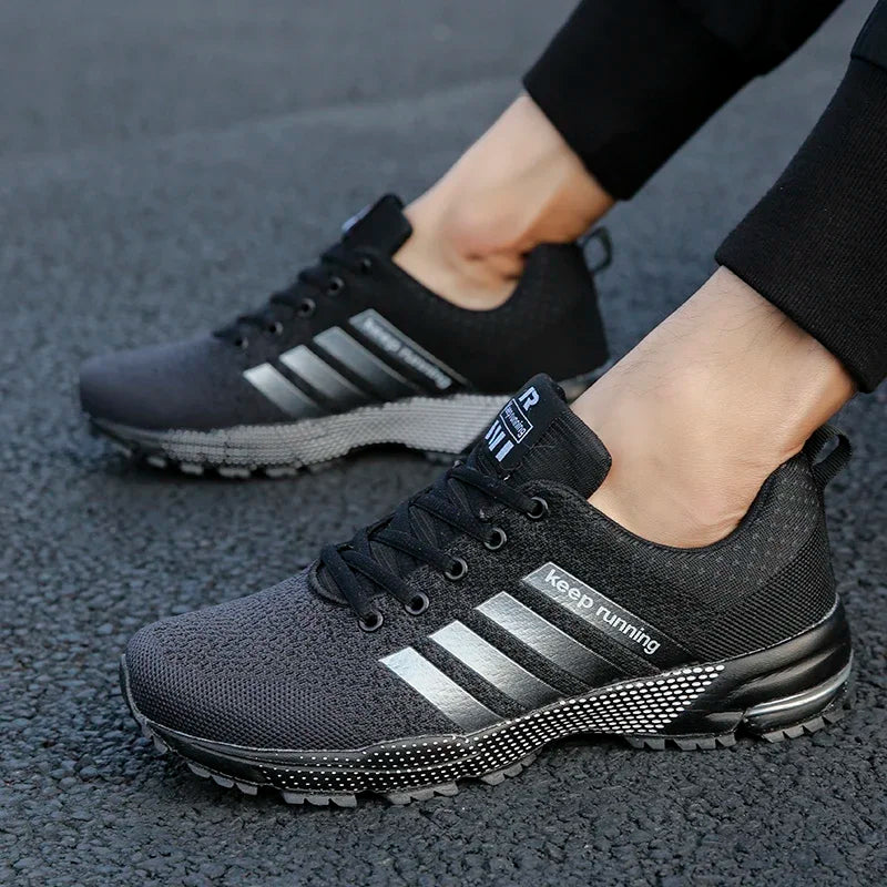 New men's and women's flying mesh surface spring summer breathable casual sports shoes flat vulcanized couple running big size48