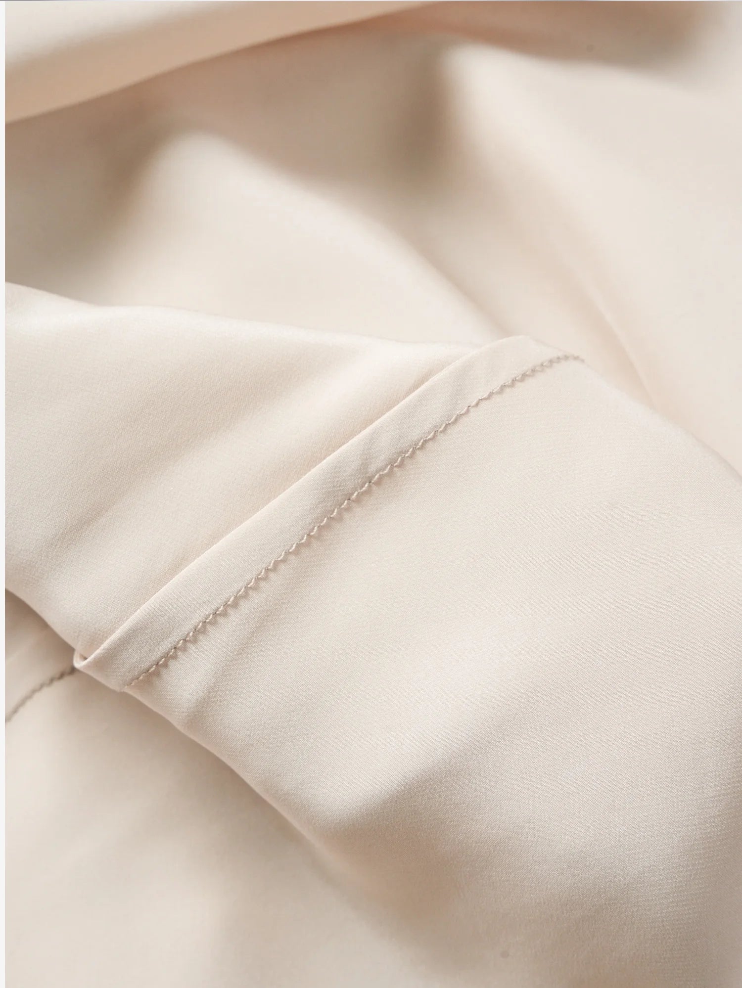 Small Heavyweight 21MM 100% Natural Mulberry Silk Plain Satin French V-neck Diagonal Cut Women's Sexy Solid Suspender Dress