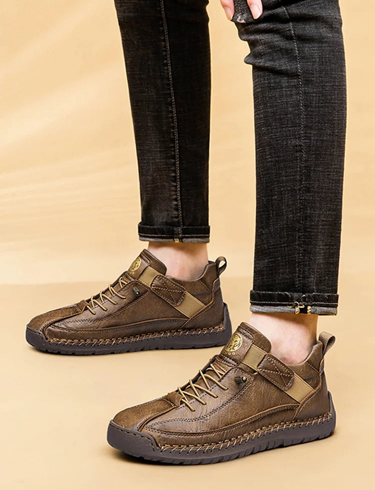 CLOHOO Handmade Men's High-Top Sport Casual Boots Breathable Outdoor Wear with Extended Size Options Classic Ankle Boots