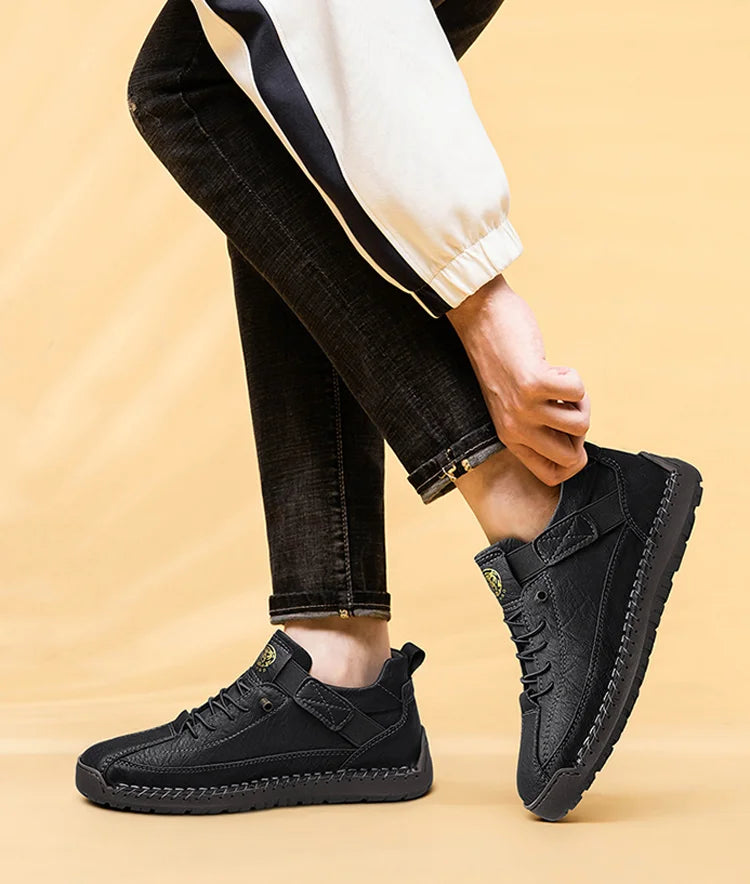 CLOHOO Handmade Men's High-Top Sport Casual Boots Breathable Outdoor Wear with Extended Size Options Classic Ankle Boots
