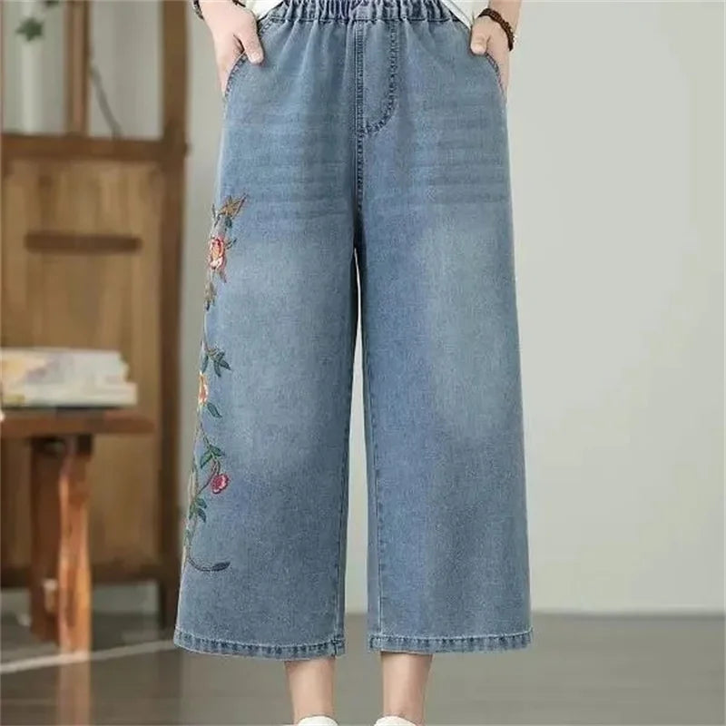 Artistic retro Heavy industry Embroidered Denim Wide leg Pants Spring Summer 2025 New Women's Loose waist Casual Nine Fen Jeans