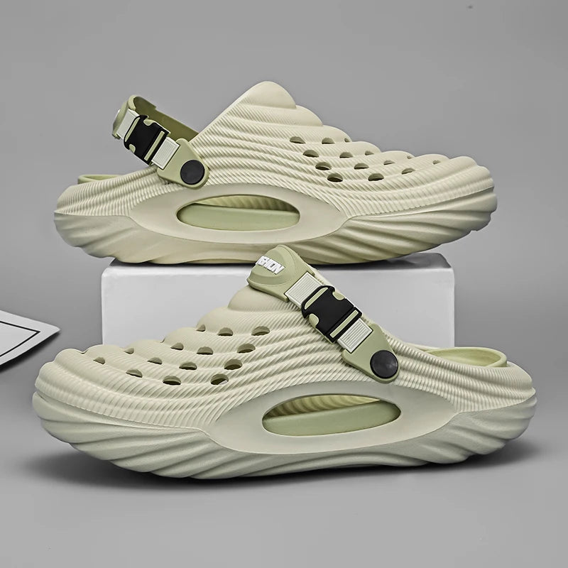 New Couple Models Hole Shoes Summer Women's Sandals Beach Lightweight Men's Slippers Baotou Waterproof Sandals Slippers Men