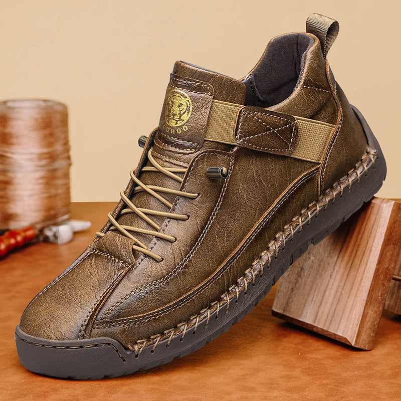 CLOHOO Handmade Men's High-Top Sport Casual Boots Breathable Outdoor Wear with Extended Size Options Classic Ankle Boots