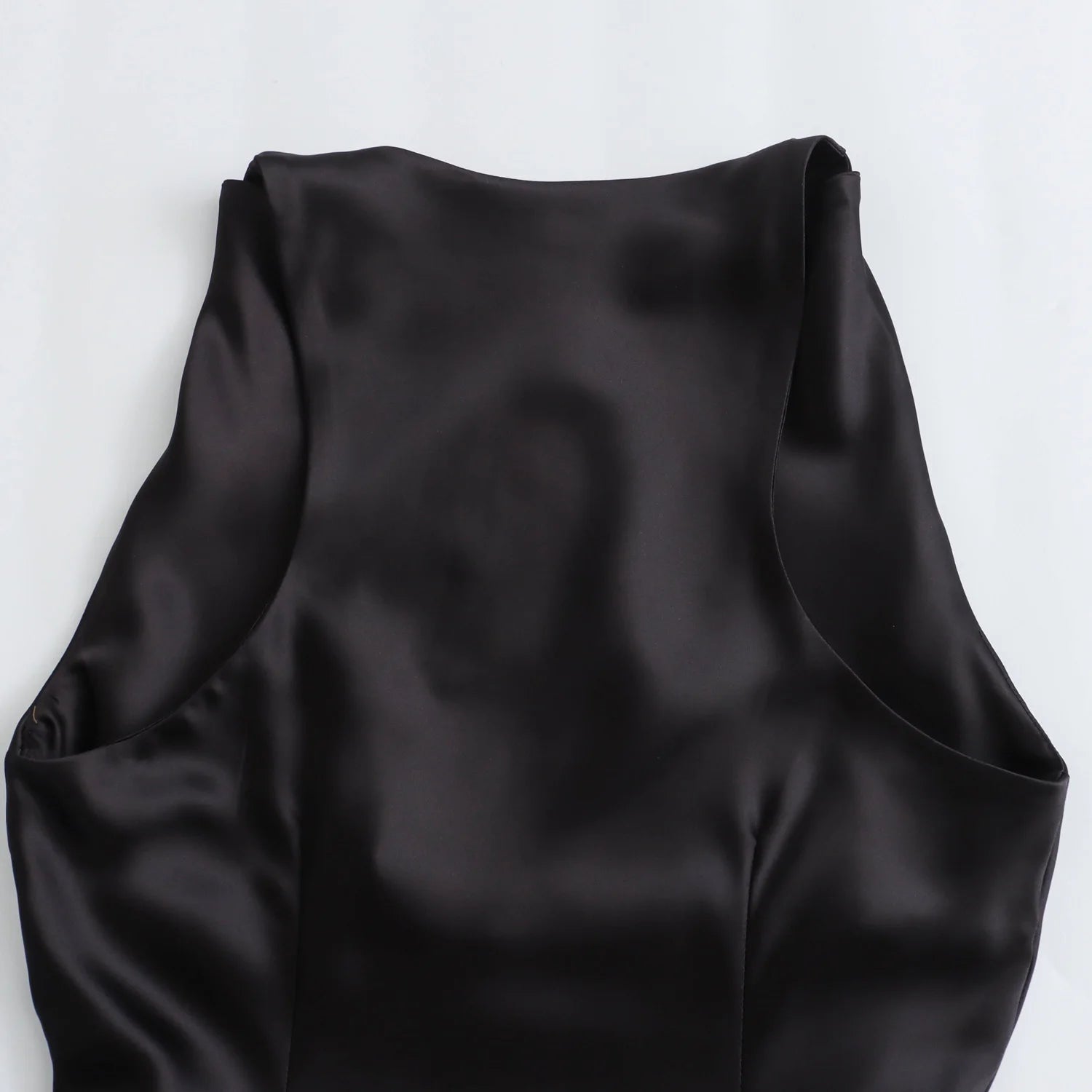 XNWMNZ 2024 Women's Fashion Satin Midi Dress Women High Street O Neck twisted armholes Waist Gathered Fit female Midi Dresses