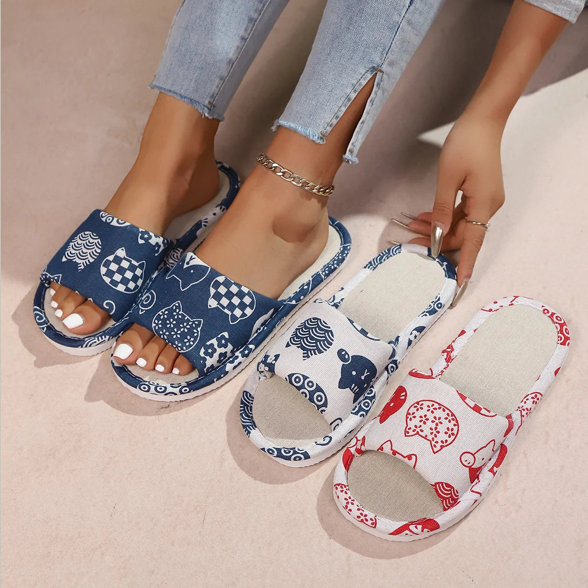Ladies' Animal Patterned Linen Slippers Cute Cat Design Indoor Summer Spring Autumn Comfortable Footwear Random Print