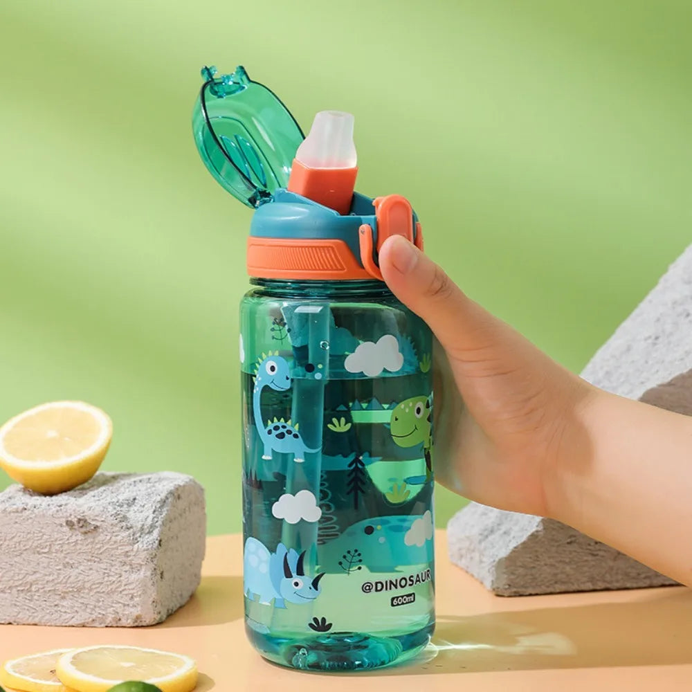 600ml/20oz Children's Water Cup Silicone Spout Tritan Material Leak-proof Plastic Water Bottle Summer Water Bottle with Straw