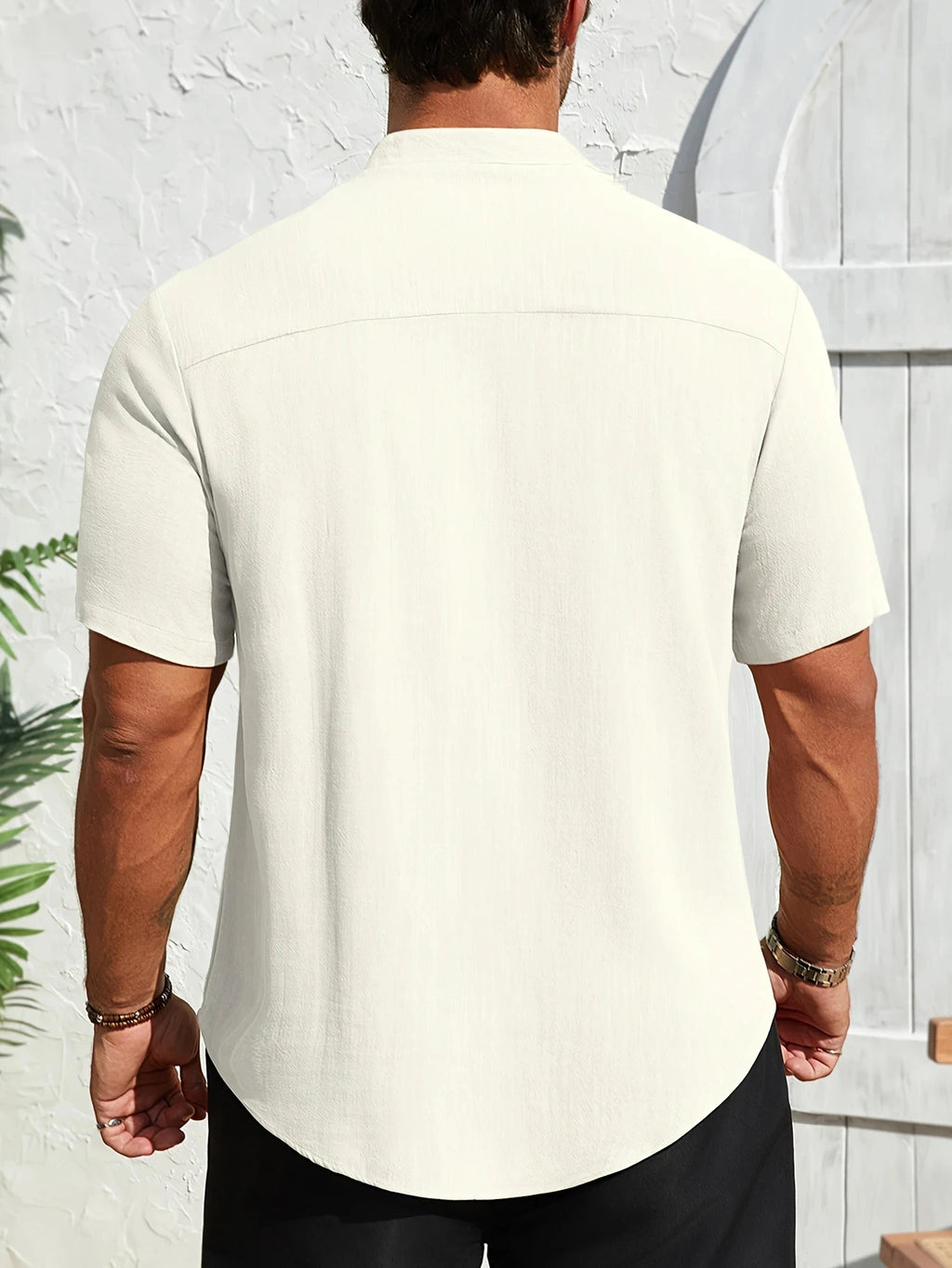 High Quality Men's Breathable Cotton Linen Short Sleeve Henley Shirt Casual Loose Fit Solid Color Tee with Chest Pocket