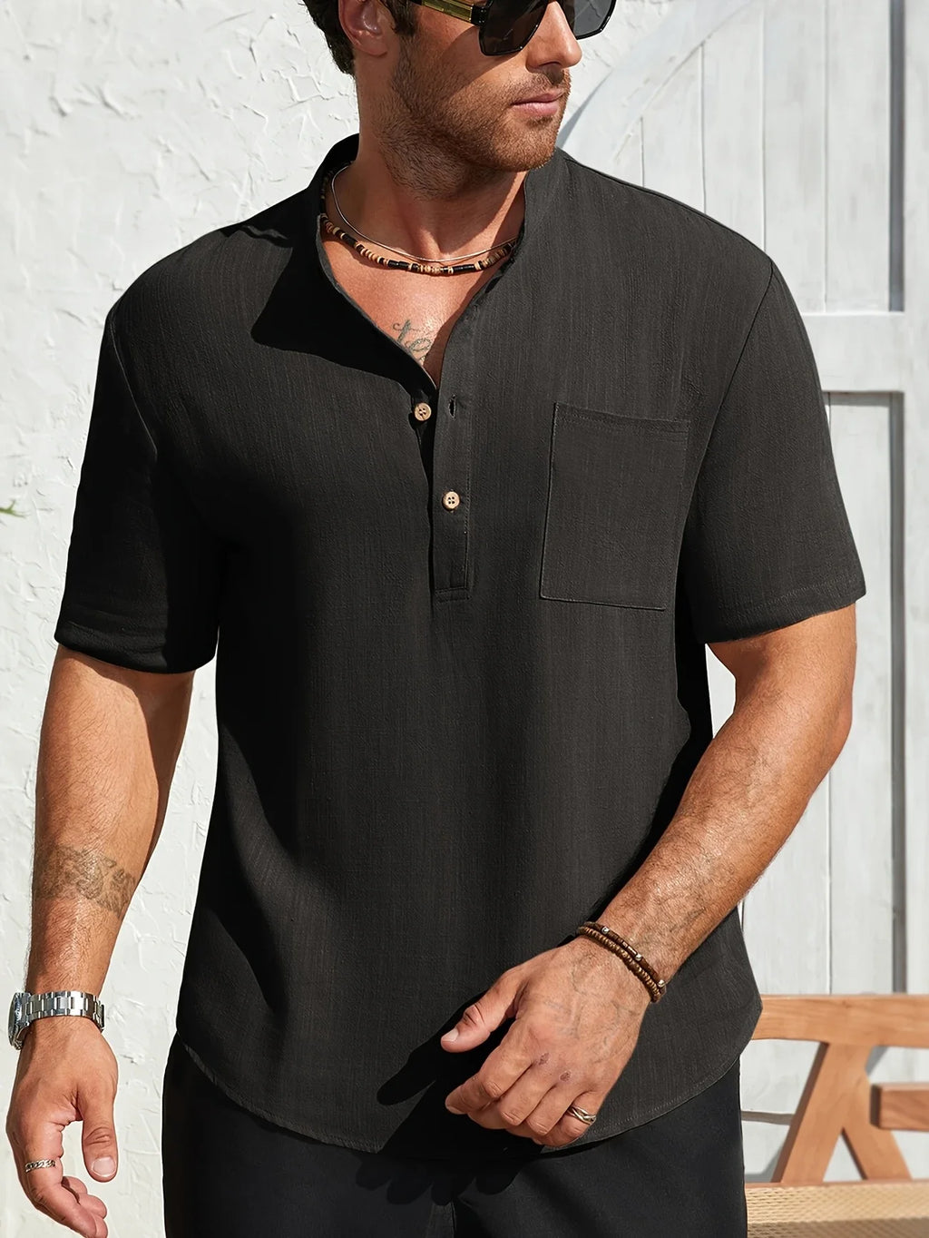 High Quality Men's Breathable Cotton Linen Short Sleeve Henley Shirt Casual Loose Fit Solid Color Tee with Chest Pocket