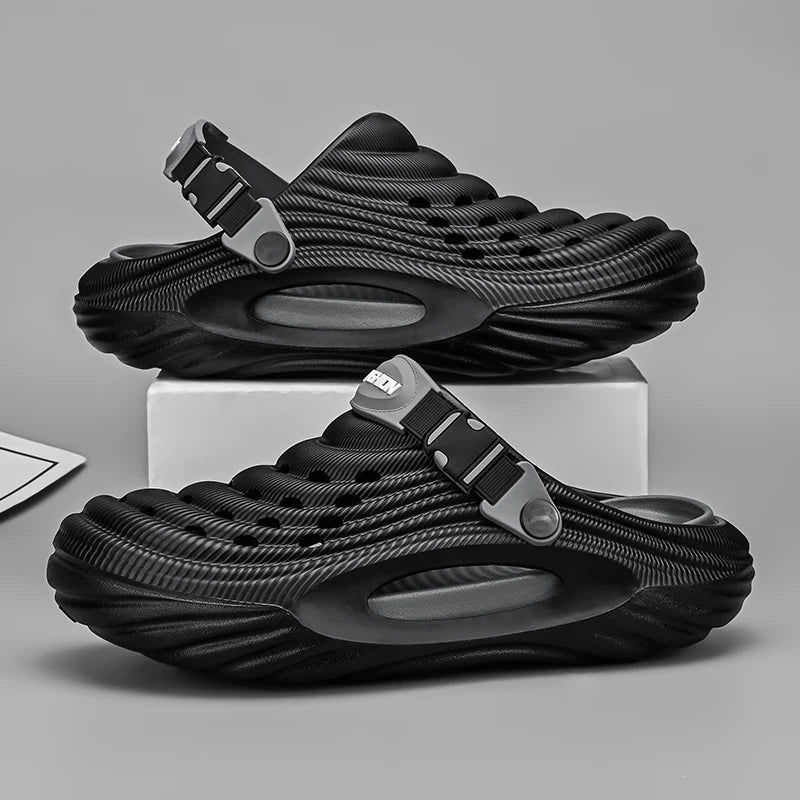 New Couple Models Hole Shoes Summer Women's Sandals Beach Lightweight Men's Slippers Baotou Waterproof Sandals Slippers Men