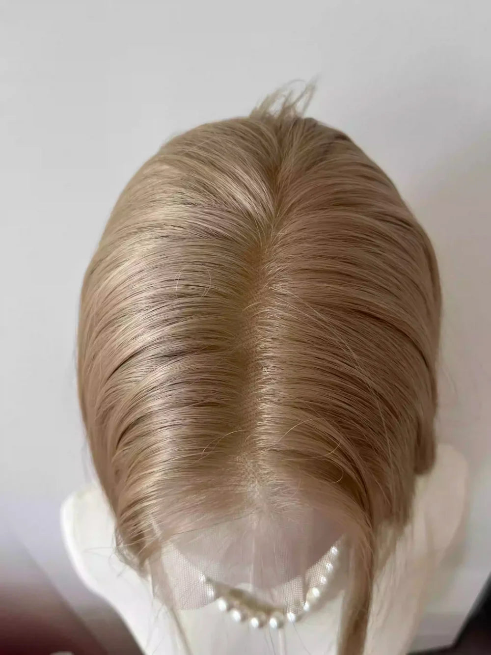 Ashely Platinum Blonde Wig 26inch 13x4 Lace Front Wig Long Straight Synthetic Lace Wigs High temperature Fibers for Cosplay