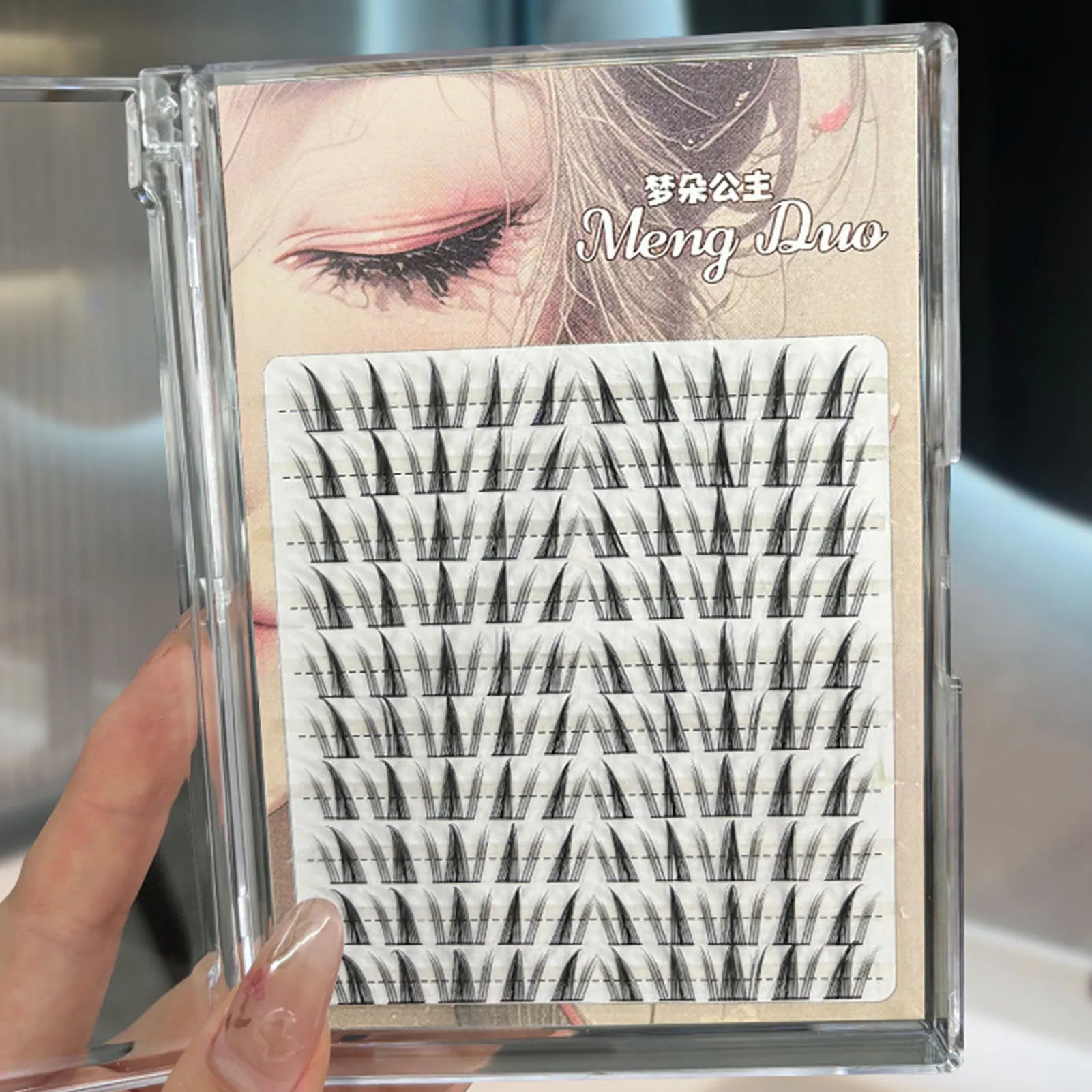 10 Rows 3D Wispy Manga Sunflower Fake Eyelashes Fluffy Volume False Eyelashes Extension for Eye-Lifting Effect DIY Makeup Tools