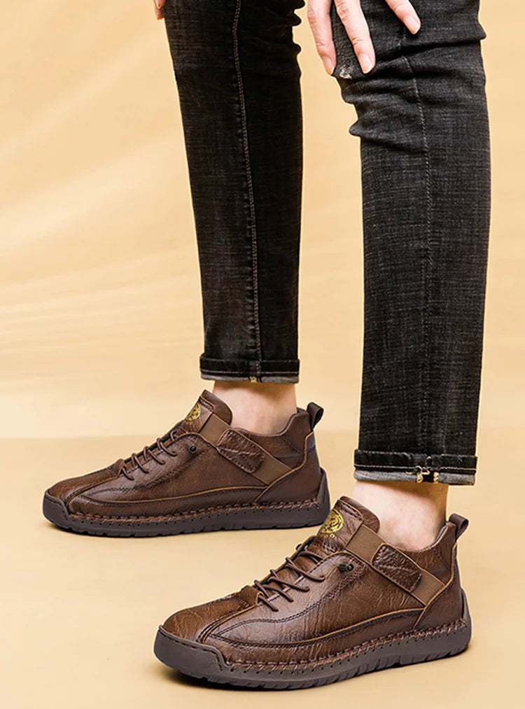 CLOHOO Handmade Men's High-Top Sport Casual Boots Breathable Outdoor Wear with Extended Size Options Classic Ankle Boots