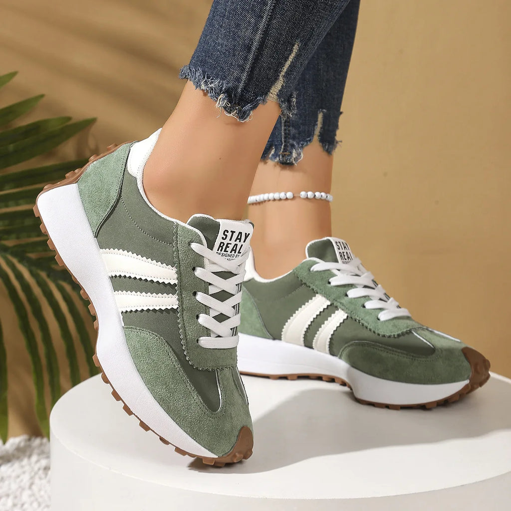 New 2025 Women Chunky Sneakers Platform Casual Fashionable Sneakers Lightweight Soft Bottom Running Shoes Summer Mesh Sneakers