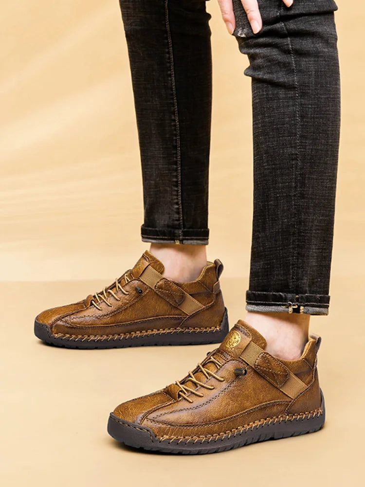 CLOHOO Handmade Men's High-Top Sport Casual Boots Breathable Outdoor Wear with Extended Size Options Classic Ankle Boots