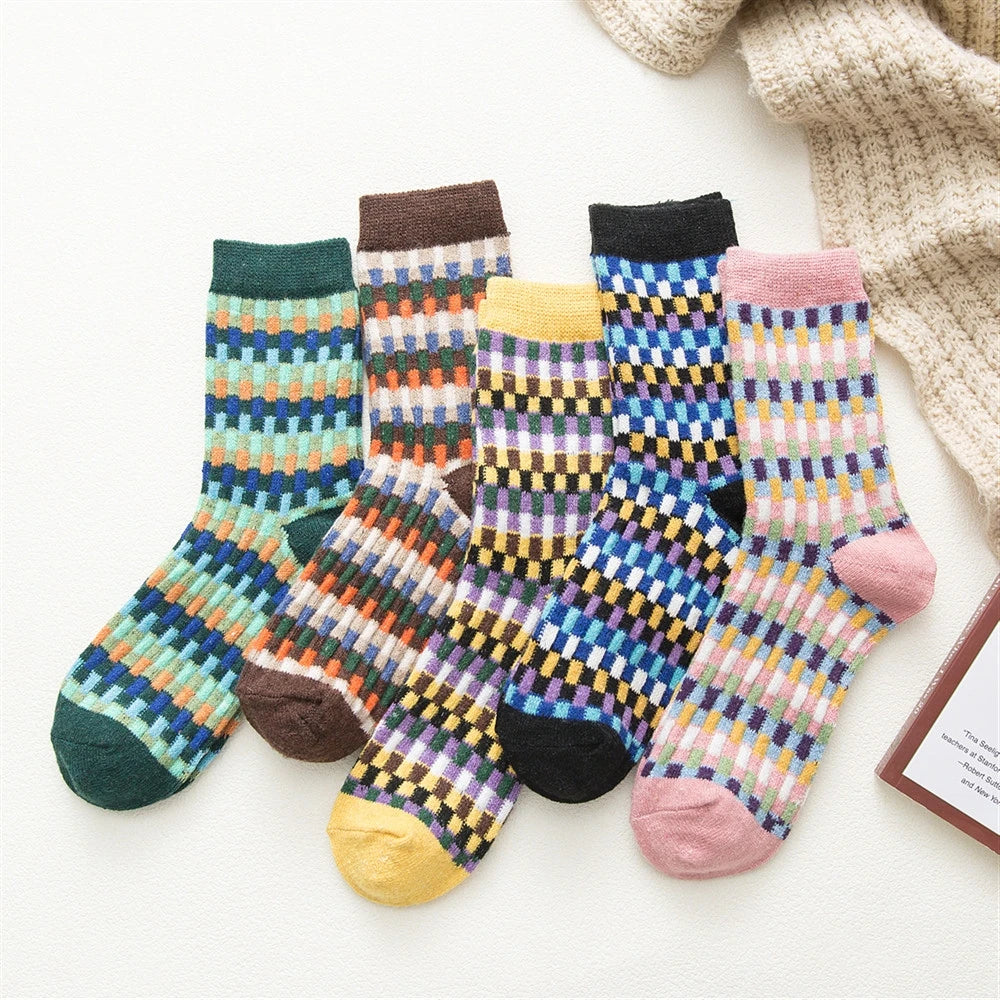 5Pairs/lot New Witner Thick Warm Women Socks Vintage Christmas Socks Colorful Socks Gift Free size YM7020