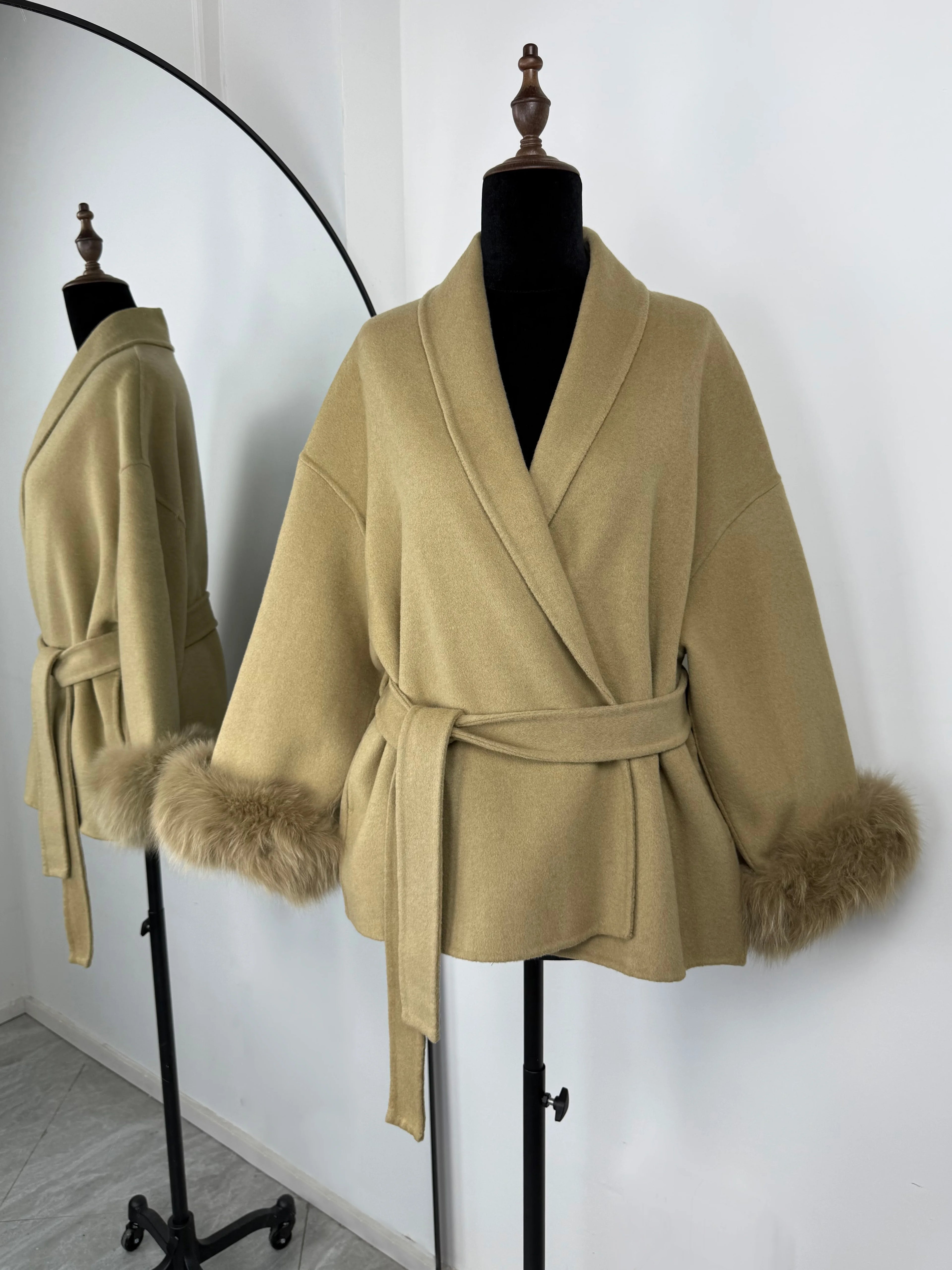 TARUXY Fox Fur Woolen Coats Women's Short Coat Office Lady Removable Elegant Double-sided Wool Overcoat 2025 New Cardigan Jacket