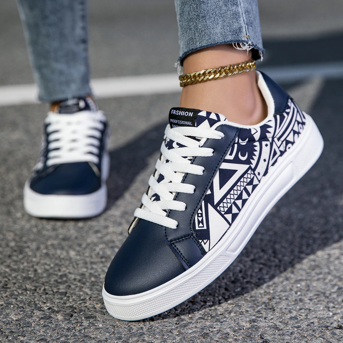 YRZL Womens Casual Sneakers Lightweight Skateboard Shoes for Men Soft Sole Comfortable Walking Shoes Unisex Fashion Sneakers