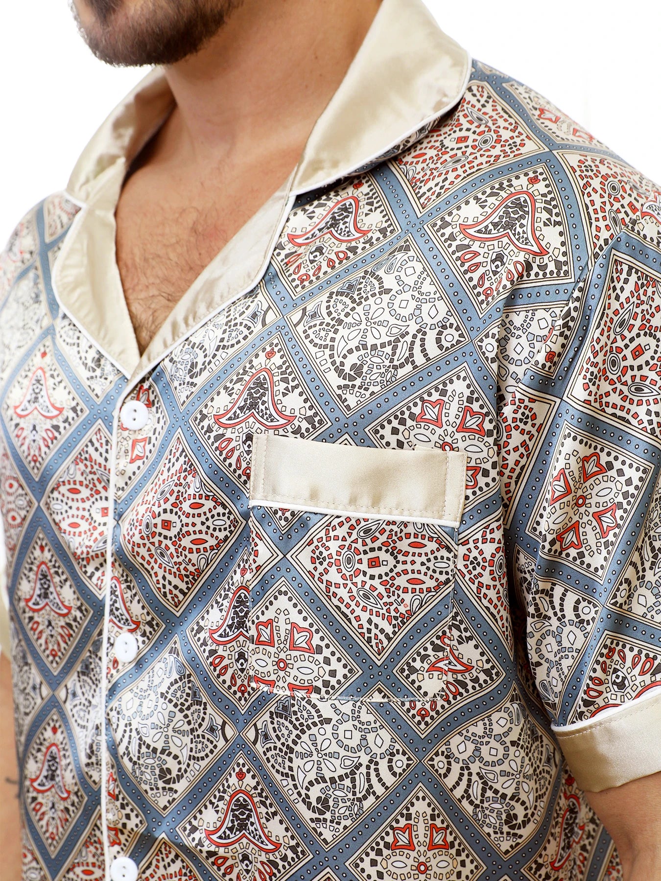 2pcs Men's Geometric Print Pajama Set Stylish Brown Short-Sleeve Shirt with Elastic Waist Shorts Comfortable Polyester Sleepwear