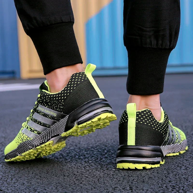 New men's and women's flying mesh surface spring summer breathable casual sports shoes flat vulcanized couple running big size48