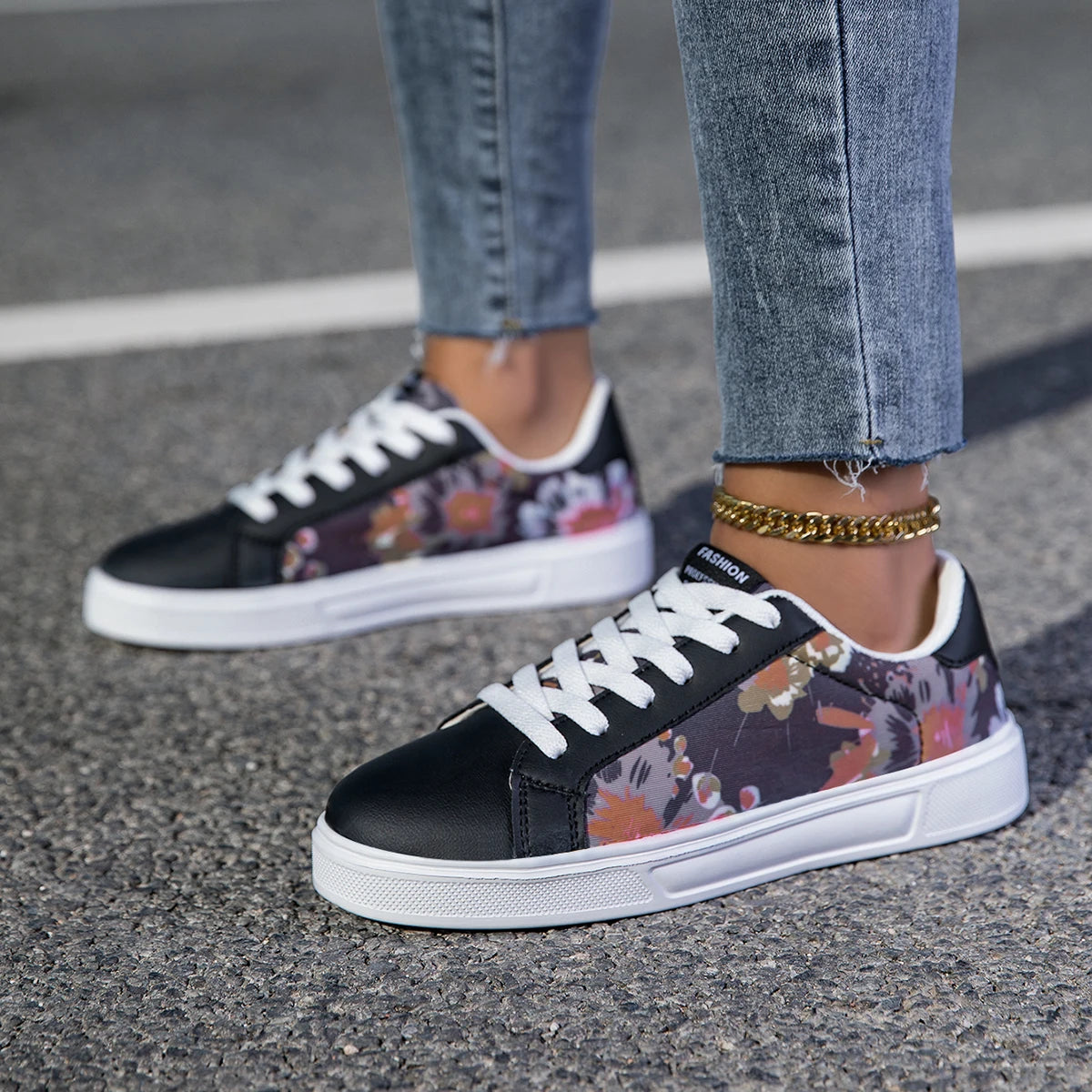 YRZL Womens Casual Sneakers Lightweight Skateboard Shoes for Men Soft Sole Comfortable Walking Shoes Unisex Fashion Sneakers