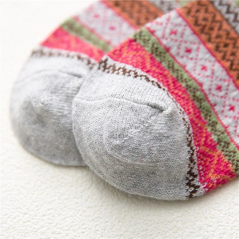 5 Pairs Women Winter Autumn Fashionable Mid Socks New Crew Ladies Happy Funny Novelty Dot Design Socks  ﻿