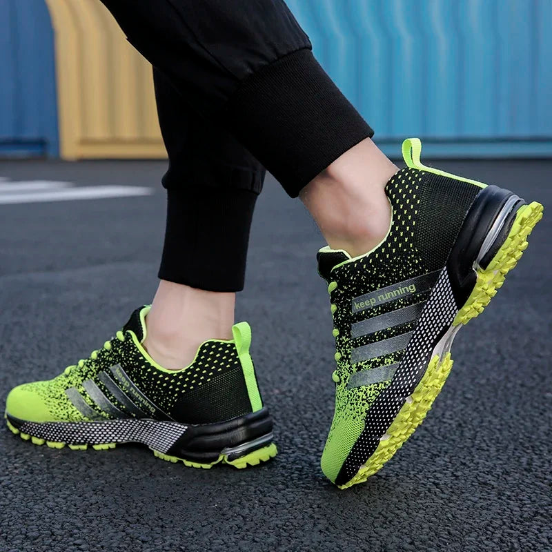 New men's and women's flying mesh surface spring summer breathable casual sports shoes flat vulcanized couple running big size48