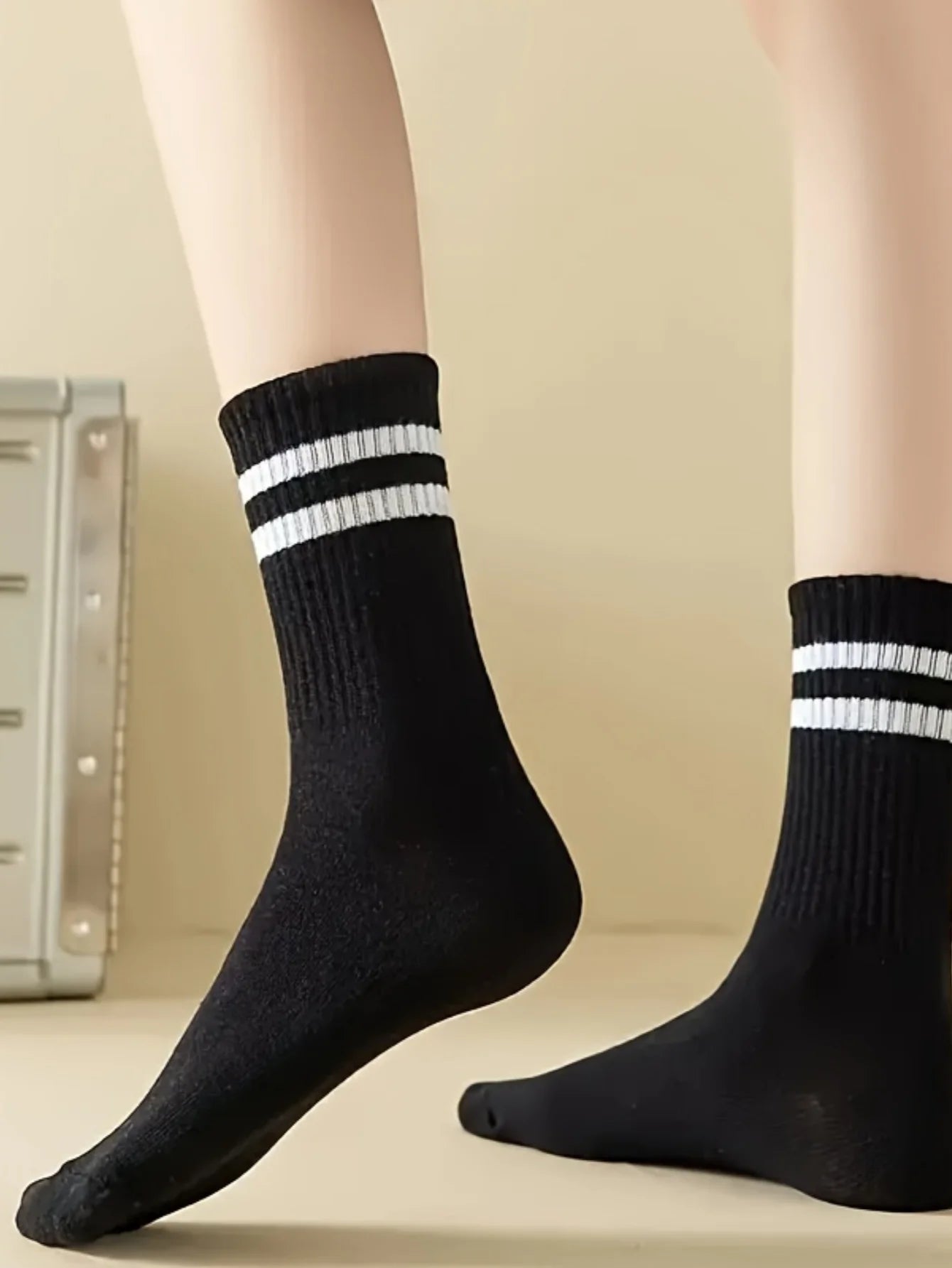 3/ 6 pairs Striped mid-calf socks, crew socks, comfortable and breathable, women's white socks, suitable for daily sports wear
