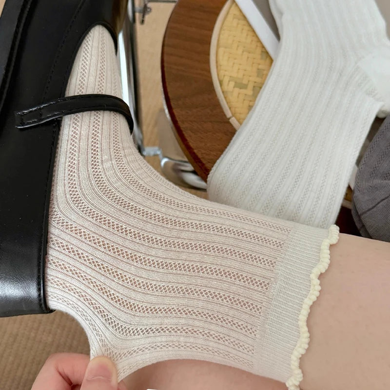 5/10 Pairs Women Solid Color Mesh Mid Tube Socks Summer Lightweight Breathable Fashionable Wavy Edge Ballet Style Casual Socks