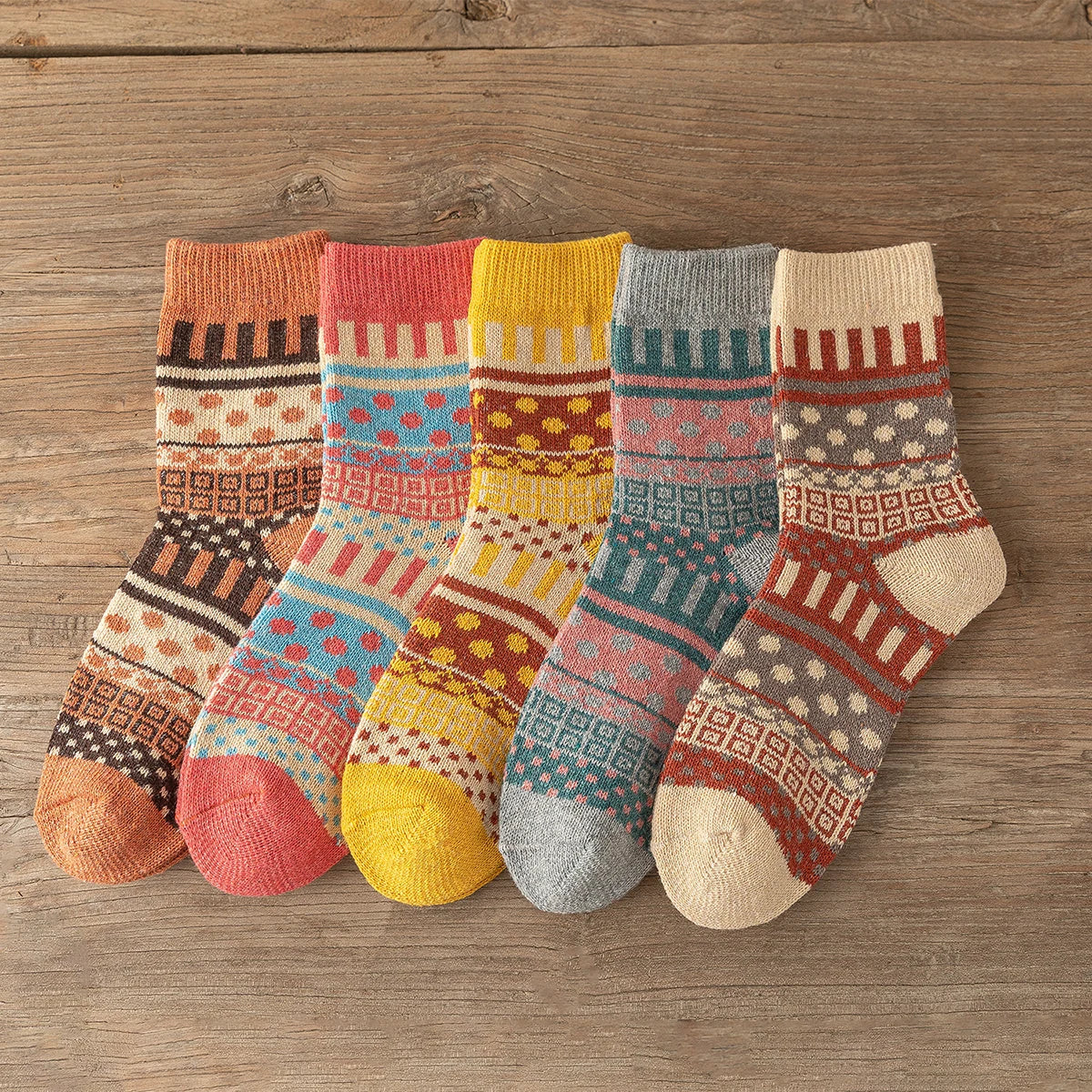 5Pairs/lot New Witner Thick Warm Women Socks Vintage Christmas Socks Colorful Socks Gift Free size YM7020
