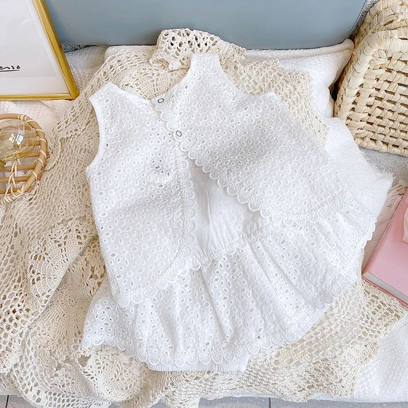 Girls 2022 Summer Clothing Sets Hollow Lace Suit Baby Casual Sleeveless T-shirt+Shorts Kids Clothing Sets Baby Clothes Outfits
