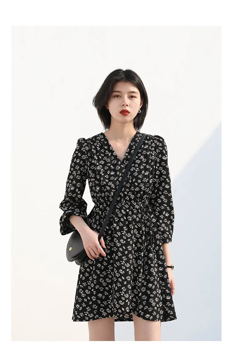 CHIC VEN New Women Dresses Long Sleeved Retro V-neck Black Floral Female Dress Elastic Waisted Lace Up Spring Summer 2026